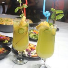 A picture of Virgin mojito.