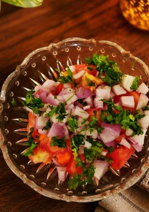 A picture of Tomato Carrot Salad.