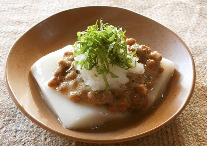 Mochi Rice Cakes with Grated Daikon Radish and Natto