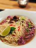 Vietnamesische Pho mit Rinderfilet