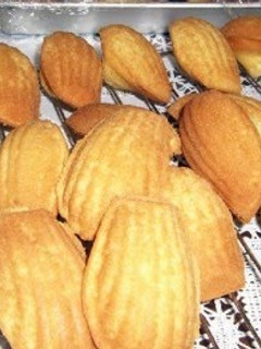A picture of Basic Madeleines.