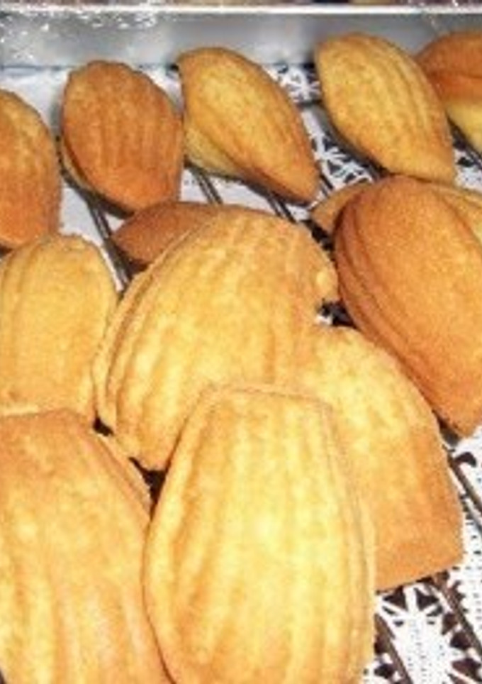 A picture of Basic Madeleines.