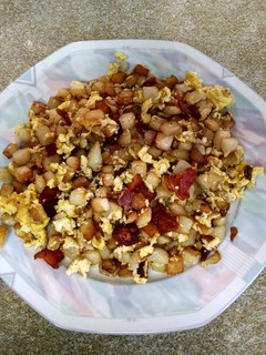 A picture of Stuff in a Pan.