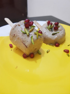 A picture of Dates kulfi.