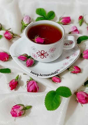 عکسی از دستور چای با عطر گل محمدی☕🌸