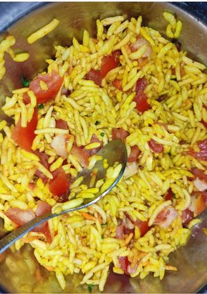 मुंबई की मशहूर भेलपुरी(mumbai ki mashhur bhelpuri recipe in hindi) रेसिपी मुख्य फोटो