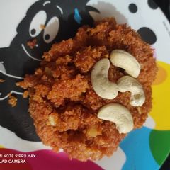 A picture of Carrot and dry fruits halwa.