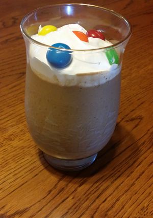 A picture of Peanut Butter MnM Ice-Cream/Shake.