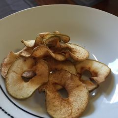 A picture of Apple Chips.