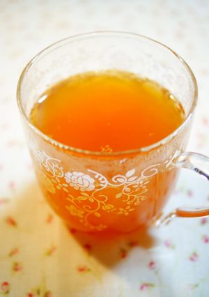 A picture of Ginger Tea with Apple Cider Vinegar.