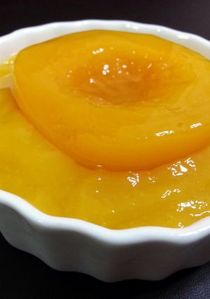 A picture of LG's HONEY PEACH SAUCE.