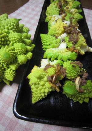 A picture of Grilled Romanesco with Anchovies.