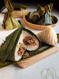 Bacang isi daging rendang