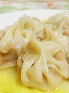 A picture of Xiaolongbao (Chinese Soup Dumplings) Made with Gyoza Skins in a Frying Pan.