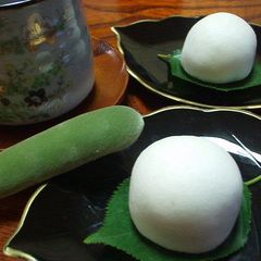 A picture of Jyoyo (Chinese Yam) Manju.