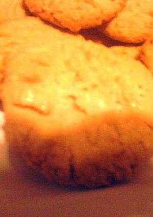 A picture of peanut butter cookies.