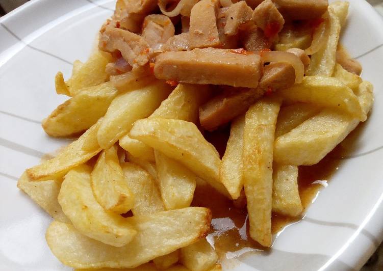 Recipe of Ultimate Chips with chicken sauce