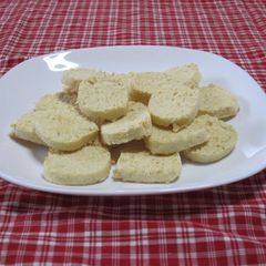 A picture of Cheese-flavored Okara Cookies for Dieters.