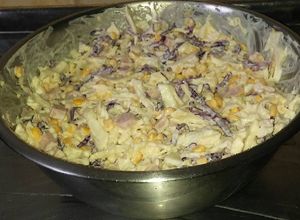 Una foto de Ensalada de repollo multicolor
