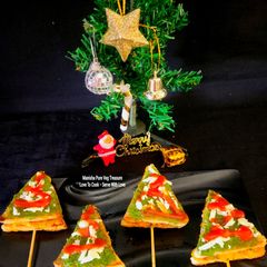 A picture of Christmas Tree Potato Stuffed Toasted Sandwich.