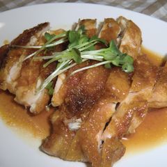 A picture of Fried Chicken Breast in Ginger Pork Style.