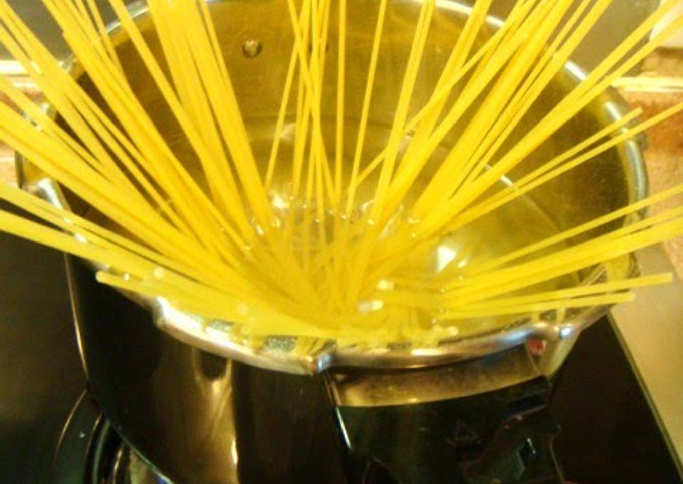 How to cook pasta in a pressure cooker