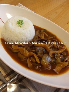 A picture of Hayashi Rice (Hashed Beef Stew) With Lots of Mushrooms.