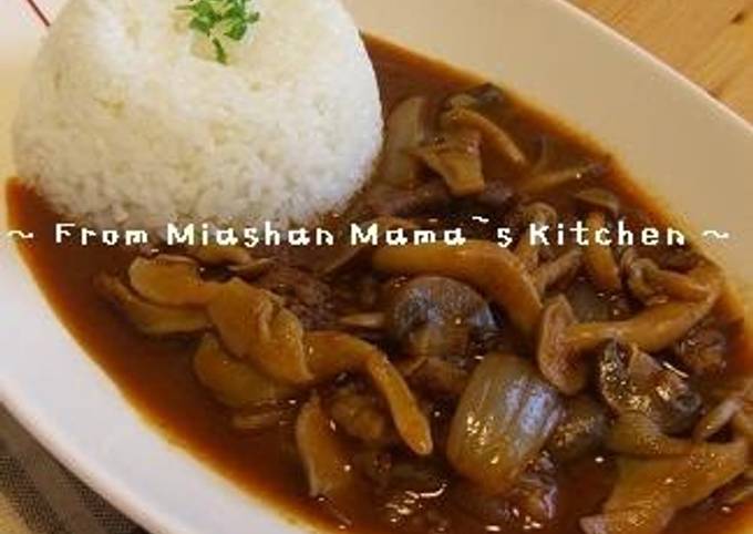 Hayashi Rice (Hashed Beef Stew) With Lots of Mushrooms