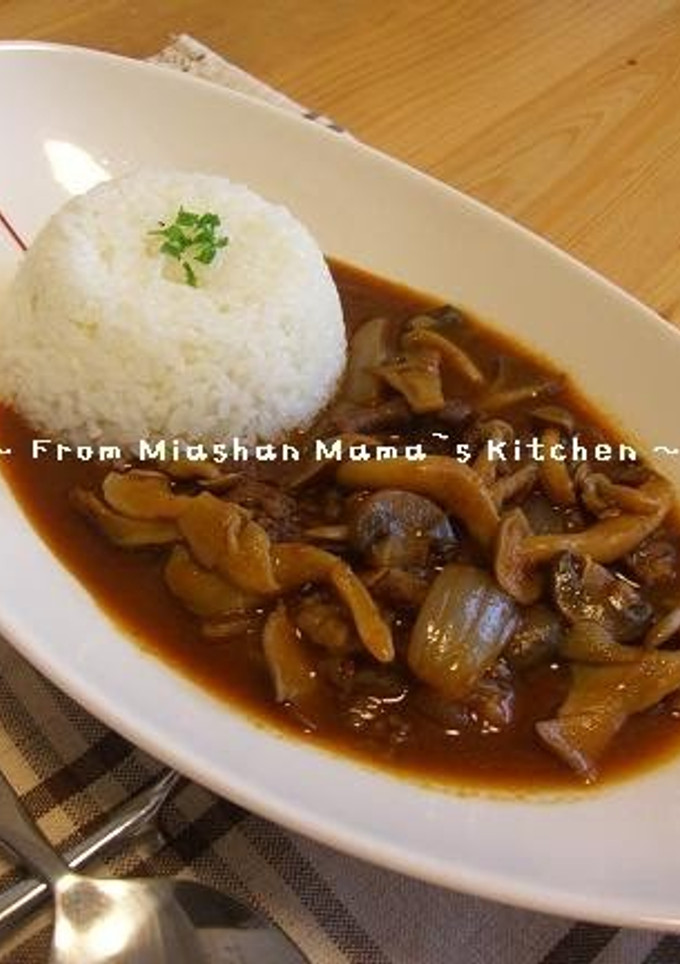 A picture of Hayashi Rice (Hashed Beef Stew) With Lots of Mushrooms.