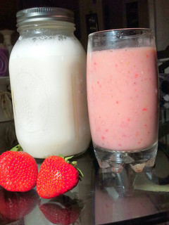 A picture of Simple Banana Strawberry Smoothie.