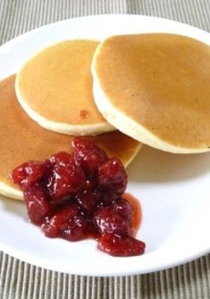 A picture of Puffy Rice Flour Pancakes.