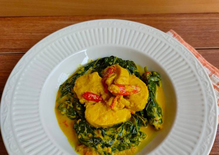 Ayam Masak Daun Singkong