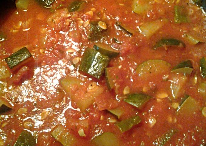 Recipe of Delicious Stewed Zucchini and Tomatoes