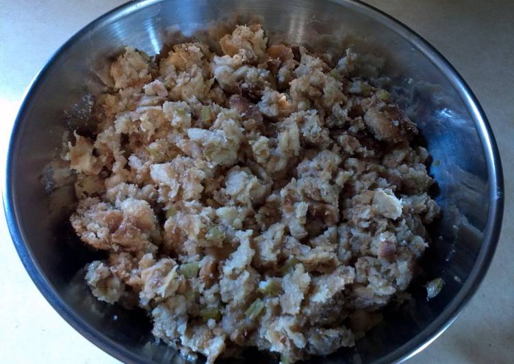 Recipe of Ultimate Yummy Bread Stuffing
