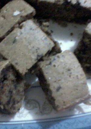 A picture of Bittersweet oatmeal bars.