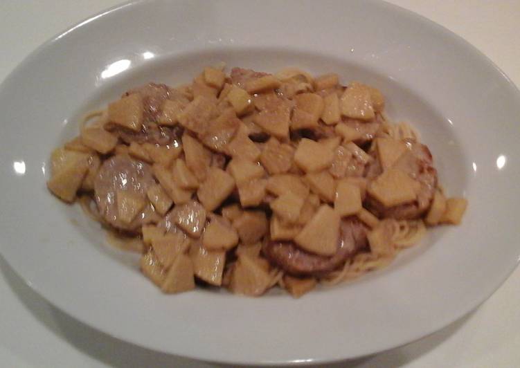 Pork Loin with Apples Pork Loin with Apples