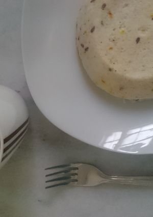 A picture of Protien oatmeal cake in macrowafe.