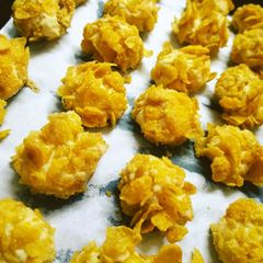 A picture of Mira's Cornflakes Treats.