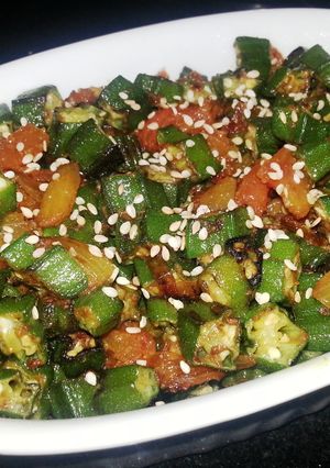 A picture of BHINDI DO PYAZA / ONION AND OKRA STIR FRY.