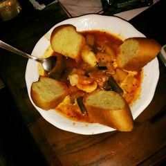 A picture of Minestrone soup.