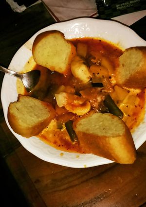 A picture of Minestrone soup.