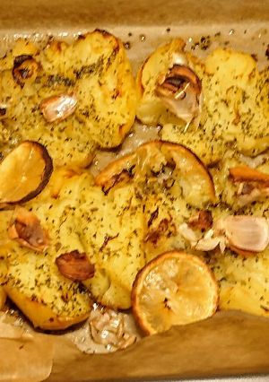 Crushed potatoes - tört, fűszeres újkrumpli sütőben svédül 🇸🇪 recept fotója