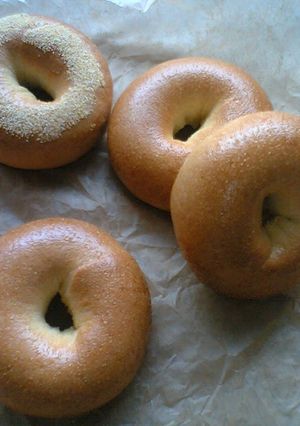 A picture of Corn Bagels.
