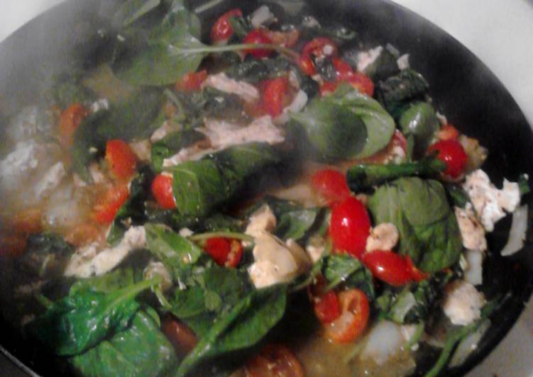 Steps to Prepare Favorite Spinach and Tomato Chicken Alfredo