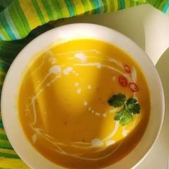 A picture of Pumpkin mushroom soup.