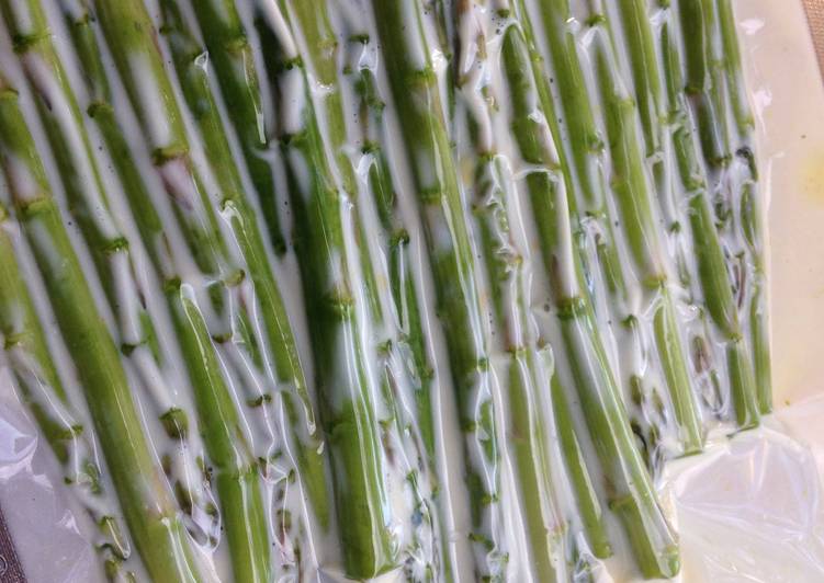 Sous Vide Asparagus With A Creamy Mustard Sauce Sous Vide Asparagus With A Creamy Mustard Sauce
