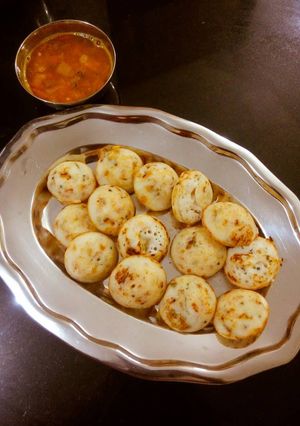 குழி பணியாரம் (உணவு) செய்முறை முக்கிய புகைப்படம்