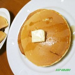 A picture of Delicious Pancakes Made with Flour.