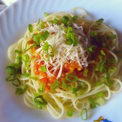 A picture of Vegetarian spaghetti.