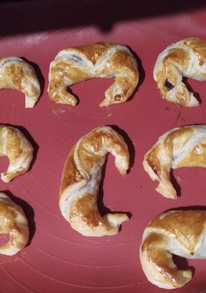 Una foto de Croissant de hojaldre y chocolate